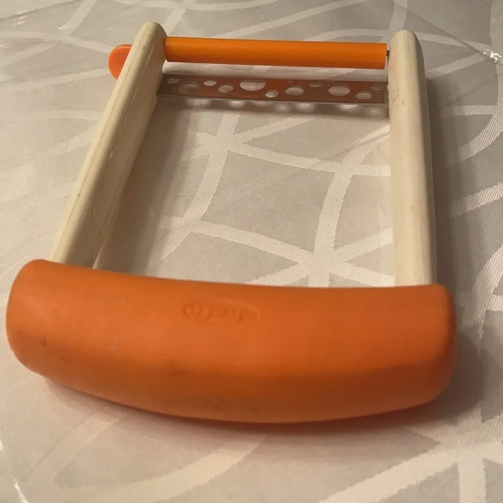 VINTAGE 1970’s Cheese Slicer